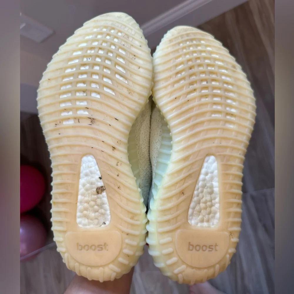adidas Yeezy Boost 350 V2 Butter - Size 6